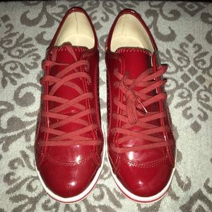 Women’s sneakers 👟